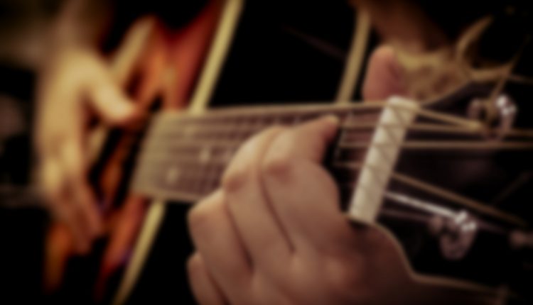 Best Acoustic Guitar for Small Hands